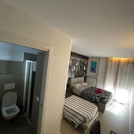Smile Accomodation Sarre Exteriér fotografie